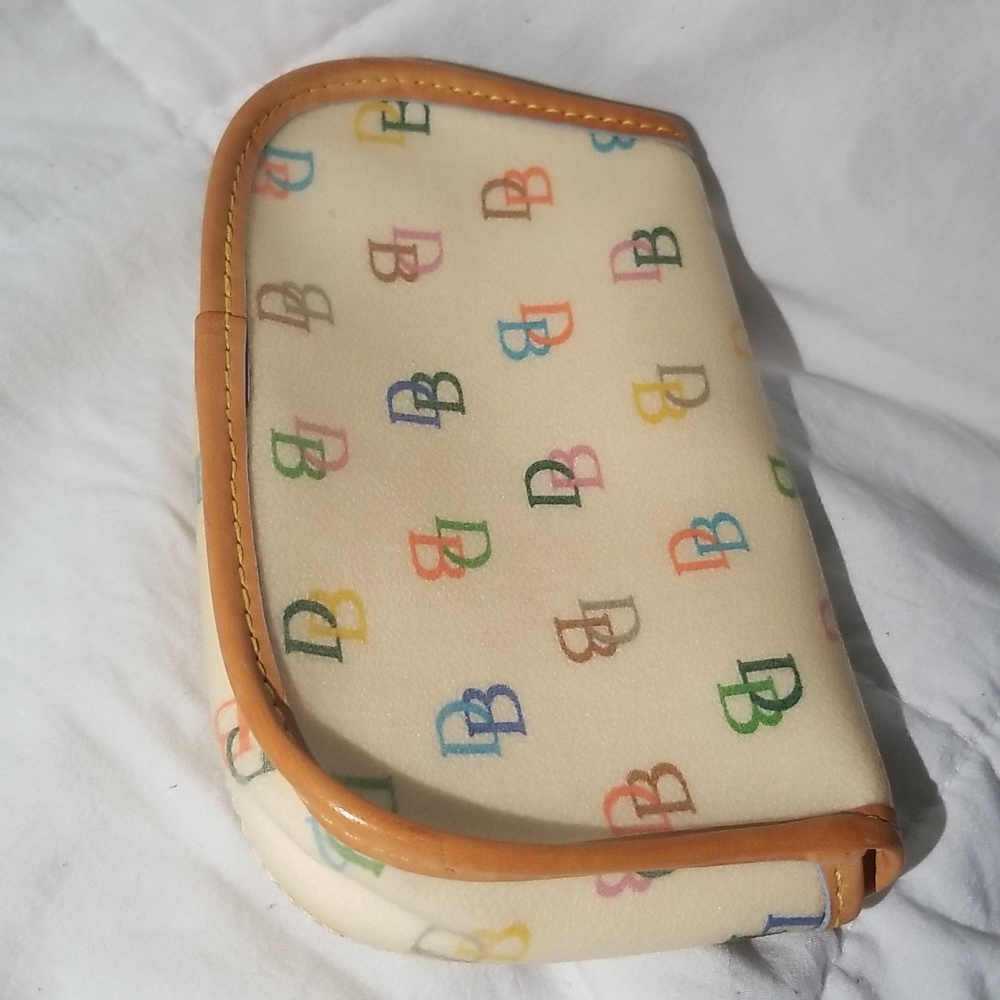 Dooney & Bourke Clutch/wristlet - Picture 5 of 11